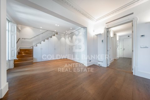 2 bedrooms penthouse for sale in Barcelona, Catalonia, Spain № 7985 - photo 8
