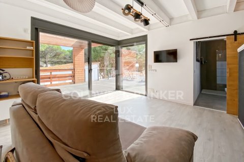 Сasa de 3 dormitorios en venta en L'Escala, Gerona, Cataluña, Spain № 7986 - foto 12