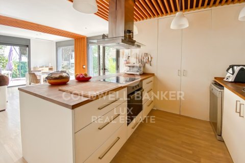 Сasa de 3 dormitorios en venta en L'Escala, Gerona, Cataluña, Spain № 7986 - foto 20