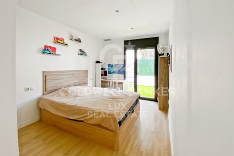 Сasa de 3 dormitorios en venta en L'Escala, Gerona, Cataluña, Spain № 7986 - foto 24