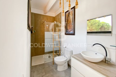 Сasa de 3 dormitorios en venta en L'Escala, Gerona, Cataluña, Spain № 7986 - foto 10