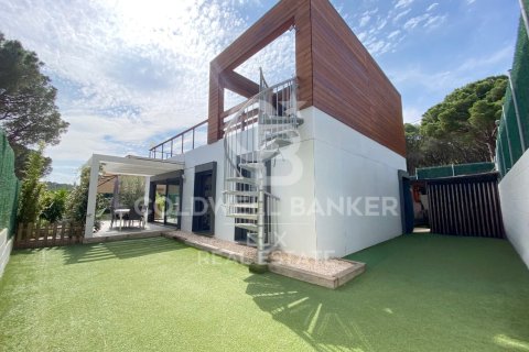 Сasa de 3 dormitorios en venta en L'Escala, Gerona, Cataluña, Spain № 7986 - foto 7