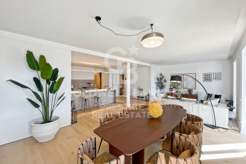 Купить квартиру в Барселона, Испания с 2 спальни, 146м², № 7990 - фото 7