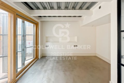 Dúplex de 2 dormitorios en venta en Barcelona, Cataluña, Spain № 7989 - foto 30