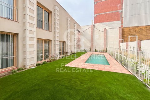Dúplex de 2 dormitorios en venta en Barcelona, Cataluña, Spain № 7989 - foto 13