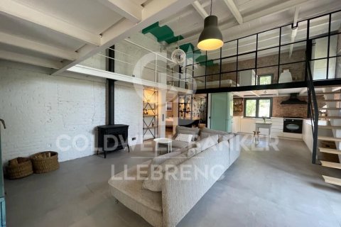 Dúplex de 3 dormitorios en venta en Barcelona, Cataluña, Spain № 7991