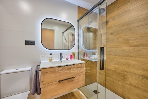 Apartamento de 5 dormitorios en venta en Gerona, Cataluña, Spain № 7988 - foto 25
