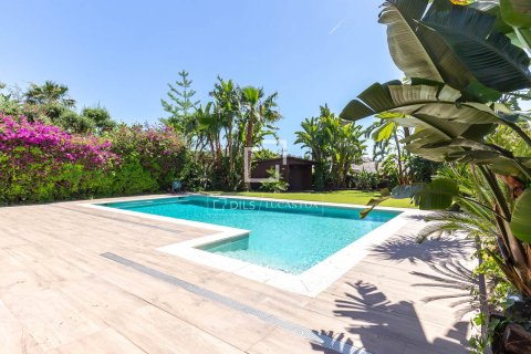 Villa de 3 dormitorios en venta en Sant Just Desvern, Barcelona, Cataluña, Spain № 7158 - foto 24