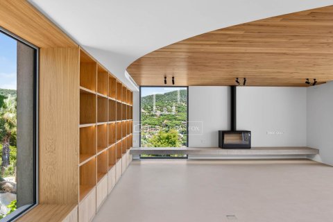 Купить виллу в Кабрильс, Испания с 5 спален, 453м², № 7155 - фото 10