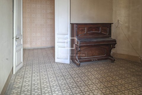 Купить квартиру в Барселона, Испания с 4 спальни, 156м², № 7156 - фото 12