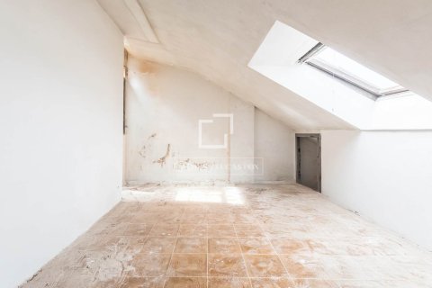 Ático de 3 dormitorios en venta en Barcelona, Cataluña, Spain № 3982 - foto 25