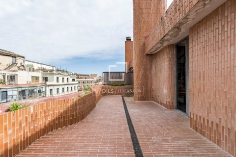 Ático de 3 dormitorios en venta en Barcelona, Cataluña, Spain № 3982 - foto 5