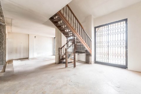 Ático de 3 dormitorios en venta en Barcelona, Cataluña, Spain № 3982 - foto 11