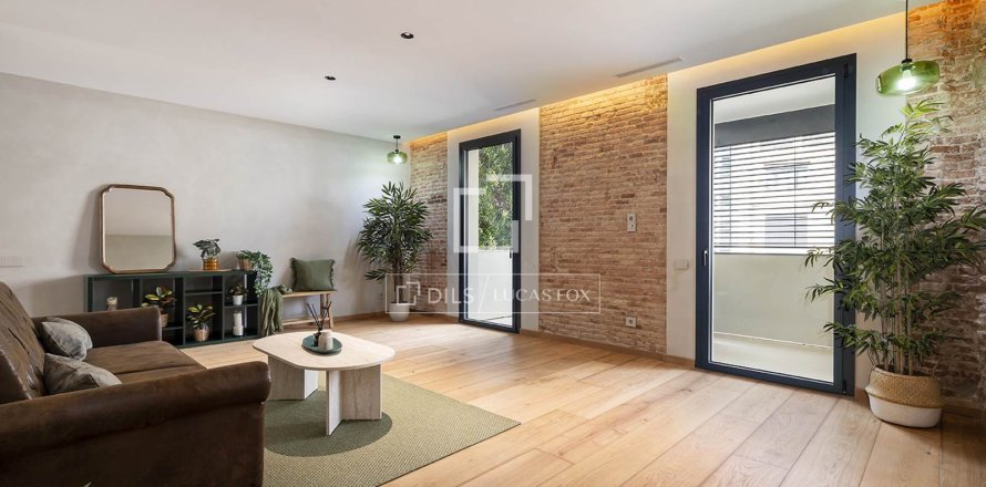 Apartamento de 3 dormitorios en venta en Barcelona, Cataluña, Spain № 3980