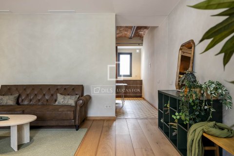 Apartamento de 3 dormitorios en venta en Barcelona, Cataluña, Spain № 3980 - foto 6