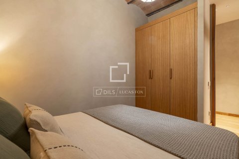 Apartamento de 3 dormitorios en venta en Barcelona, Cataluña, Spain № 3980 - foto 26