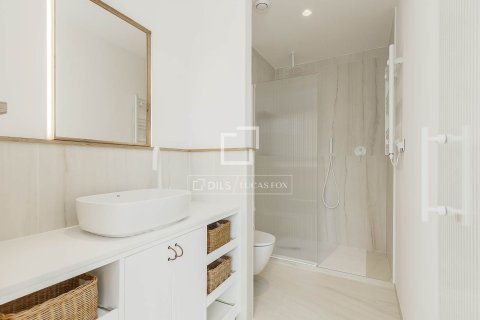 2 bedrooms apartment for sale in Barcelona, Catalonia, Spain № 3977 - photo 27
