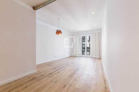 2 bedrooms apartment for sale in Barcelona, Catalonia, Spain № 3977 - photo 3