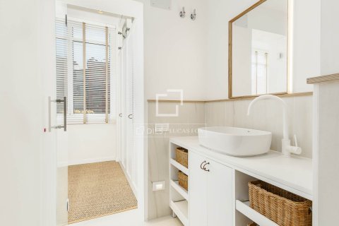 2 bedrooms apartment for sale in Barcelona, Catalonia, Spain № 3977 - photo 29
