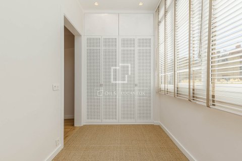 2 bedrooms apartment for sale in Barcelona, Catalonia, Spain № 3977 - photo 25