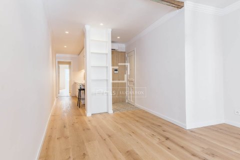 2 bedrooms apartment for sale in Barcelona, Catalonia, Spain № 3977 - photo 11