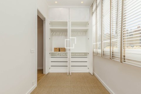 2 bedrooms apartment for sale in Barcelona, Catalonia, Spain № 3977 - photo 26