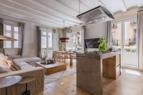 3 bedrooms apartment for sale in Barcelona, Catalonia, Spain № 3979 - photo 6