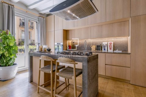 3 bedrooms apartment for sale in Barcelona, Catalonia, Spain № 3979 - photo 7