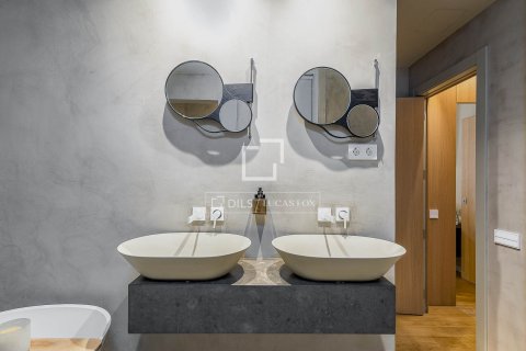 3 bedrooms apartment for sale in Barcelona, Catalonia, Spain № 3979 - photo 18