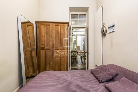 Apartamento de 2 dormitorios en venta en Barcelona, Cataluña, Spain № 3983 - foto 24