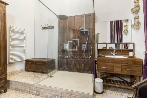 Apartamento de 2 dormitorios en venta en Barcelona, Cataluña, Spain № 3983 - foto 19