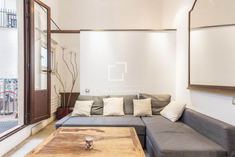 Apartamento de 2 dormitorios en venta en Barcelona, Cataluña, Spain № 3983 - foto 3