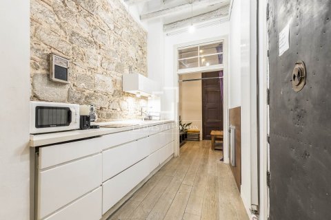 Apartamento de 2 dormitorios en venta en Barcelona, Cataluña, Spain № 3983 - foto 14