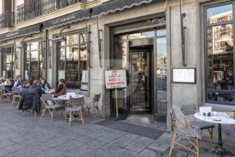 Propiedad comercial de 117 m² en venta en Sants-Montjuïc, Barcelona, Cataluña, Spain № 5169
