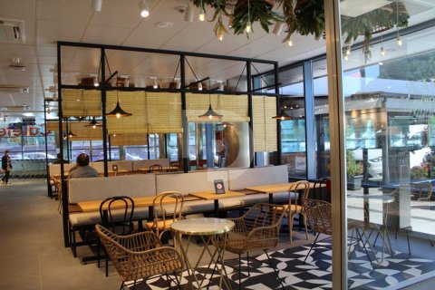 Cafetería / restaurante de 379 m² en venta en Barcelona, Cataluña, Spain № 5174 - foto 3