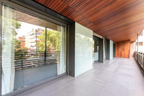 6 bedrooms apartment for sale in Barcelona, Catalonia, Spain № 1537 - photo 7