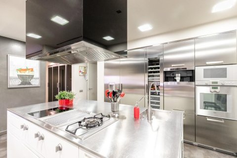 6 bedrooms apartment for sale in Barcelona, Catalonia, Spain № 1537 - photo 10