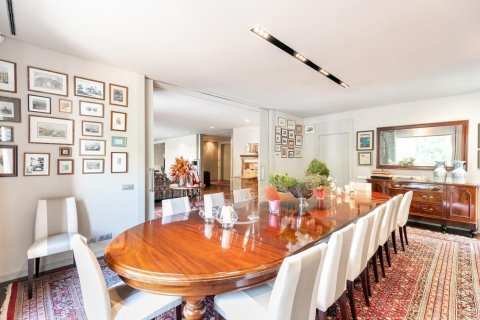 6 bedrooms apartment for sale in Barcelona, Catalonia, Spain № 1537 - photo 8