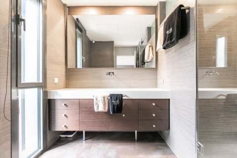 6 bedrooms apartment for sale in Barcelona, Catalonia, Spain № 1537 - photo 17