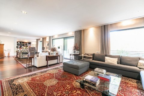 Apartamento de 6 dormitorios en venta en Barcelona, Cataluña, Spain № 1537
