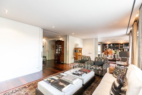 6 bedrooms apartment for sale in Barcelona, Catalonia, Spain № 1537 - photo 24