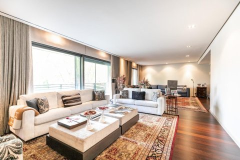 6 bedrooms apartment for sale in Barcelona, Catalonia, Spain № 1537 - photo 2