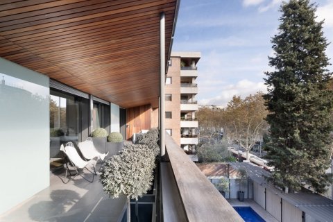 Apartamento de 6 dormitorios en venta en Barcelona, Cataluña, Spain № 1539 - foto 11