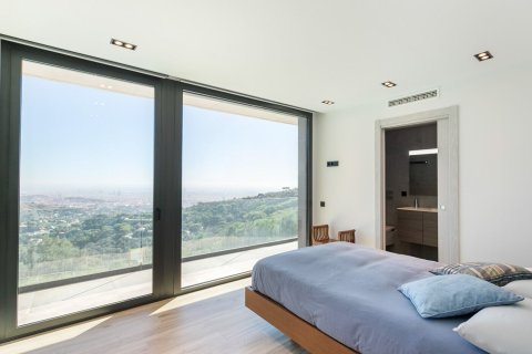 Сasa de 5 dormitorios en venta en Barcelona, Cataluña, Spain № 1541 - foto 15