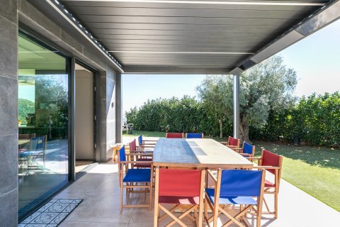 Сasa de 5 dormitorios en venta en Barcelona, Cataluña, Spain № 1541 - foto 3