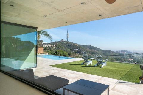Сasa de 5 dormitorios en venta en Barcelona, Cataluña, Spain № 1541 - foto 23