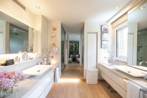 5 bedrooms apartment for sale in Barcelona, Catalonia, Spain № 1536 - photo 13