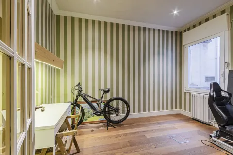 Apartamento de 4 dormitorios en venta en Barcelona, Cataluña, Spain № 1638 - foto 25