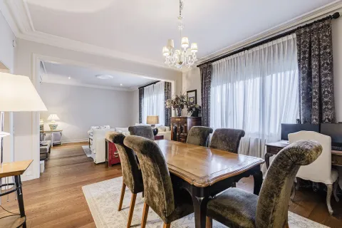 Apartamento de 4 dormitorios en venta en Barcelona, Cataluña, Spain № 1638 - foto 5