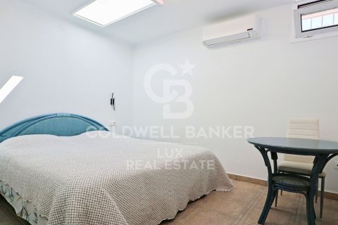 Сasa de 5 dormitorios en venta en Empuriabrava, Gerona, Cataluña, Spain № 5907 - foto 20